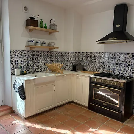Maison Familiale Face Au De Saint-ferreol Revel (Haute-Garonne)