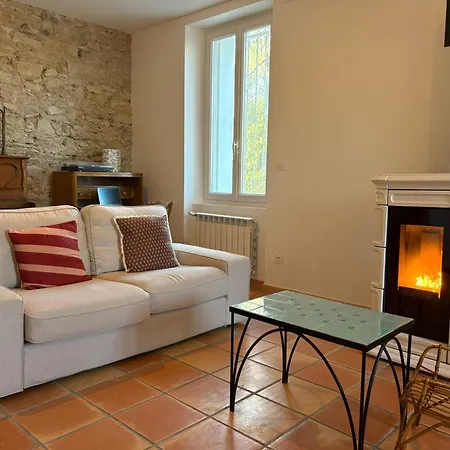 Maison Familiale Face Au De Saint-ferreol Villa *