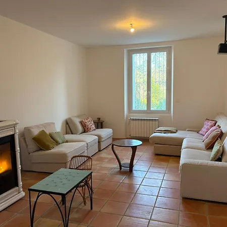 Maison Familiale Face Au De Saint-ferreol Villa *