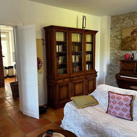 Maison Familiale Face Au De Saint-ferreol *